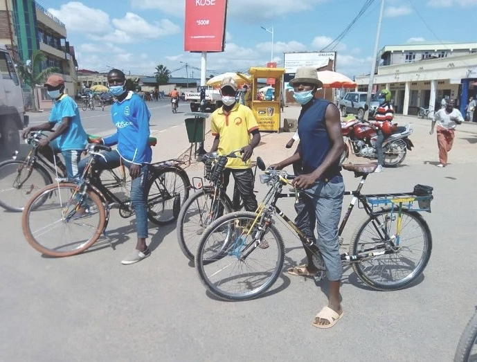  Abanyonzi barasaba gushakirwa ubundi buryo bwo kwirinda COVID19 kuko ingofero n’agapfukamunwa bituma bahera umwuka