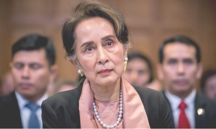  Myanmar: Aung San Suu Kyi yahiritswe ku butegetsi n’igisirikare