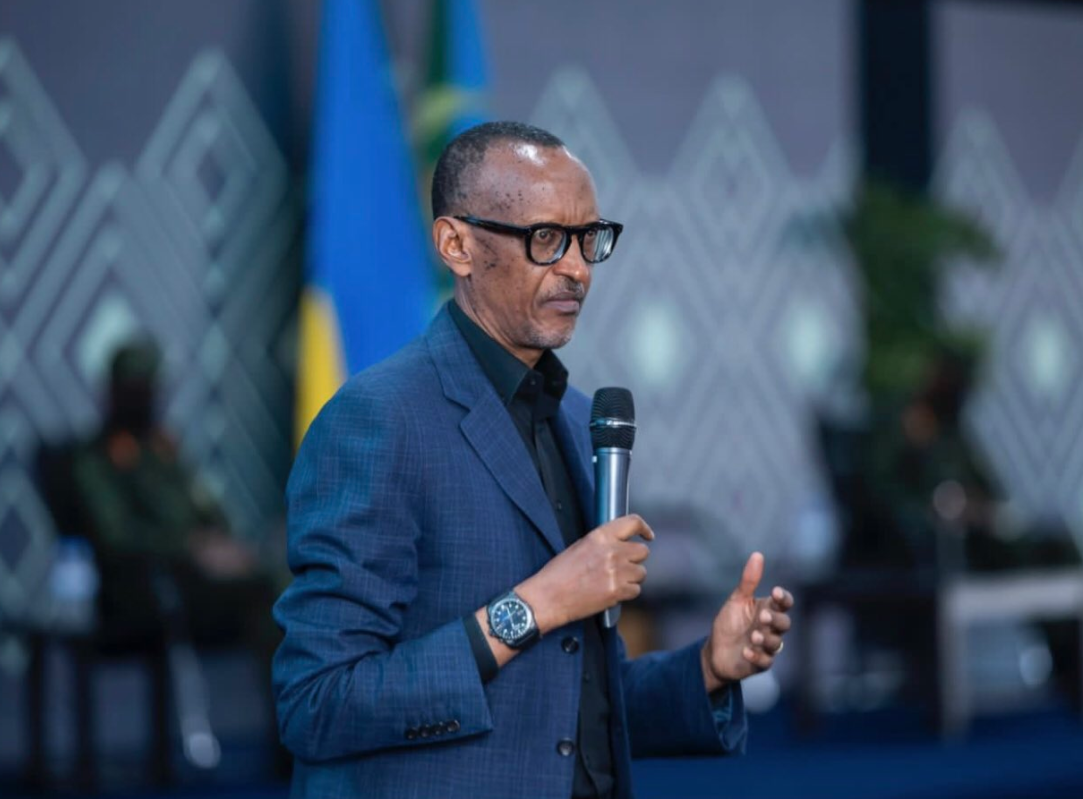  Perezida Kagame,ayoboye Inama Nkuru y’Igisirikare.