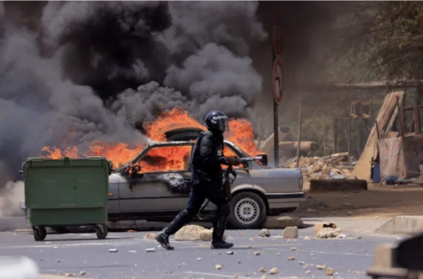  Senegal deploys troops to capital as Dakar braces for more unrest