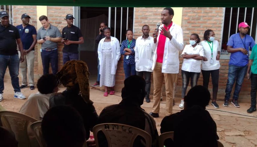  Kigali:  Abaturage begerejwe  serivisi zirimo kwigurira Ubuntu ,none  byazamuye imibare yabivuza.